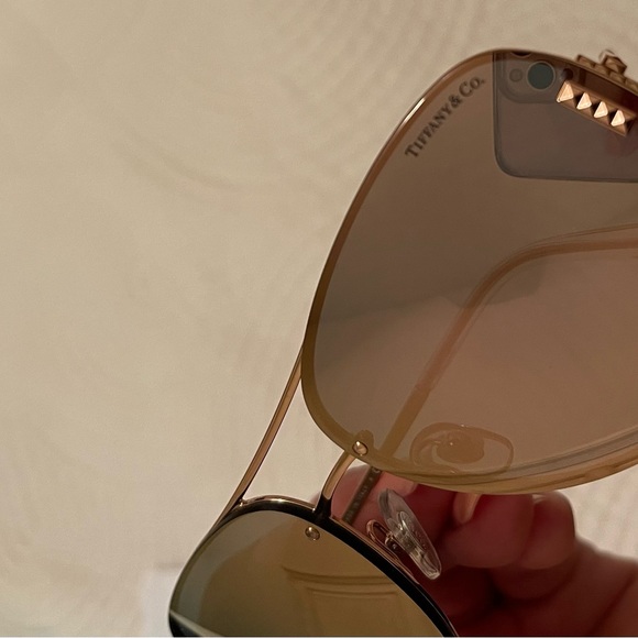 Tiffany & Co sunglasses with original case and unopened accessories - Picture 9 of 9